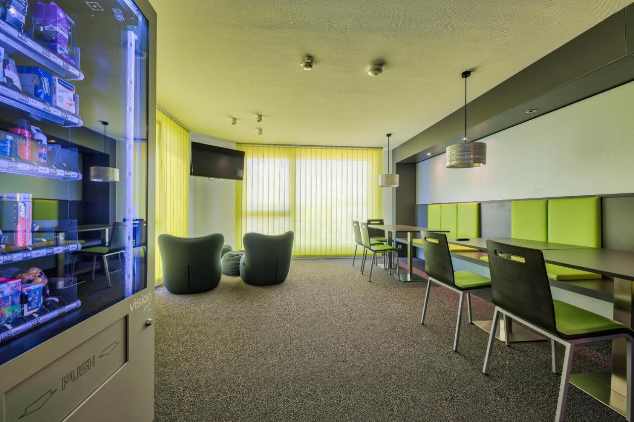 Economy-Hotel ウルム エクステリア 写真
